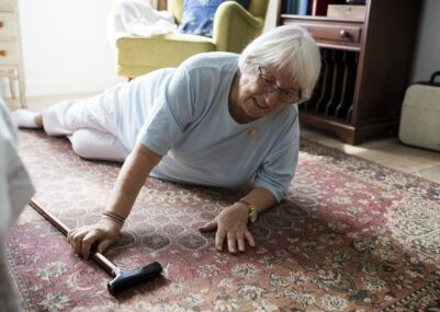 elderly-woman-fell-floor_53876-71738